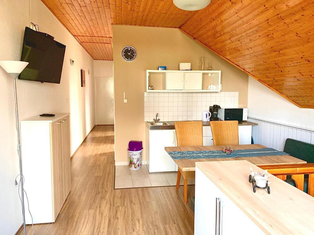 Balatonföldvár Centrum Apartmanok Exterior foto